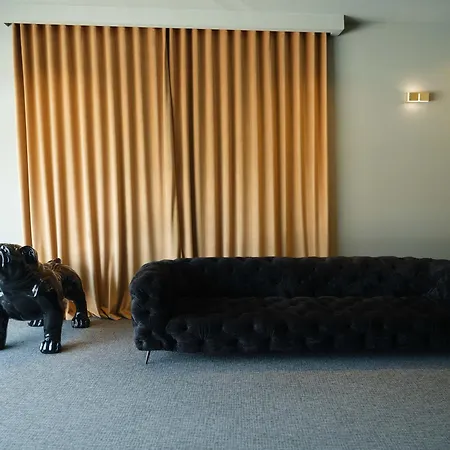 Hotel The View Boutique Wlora